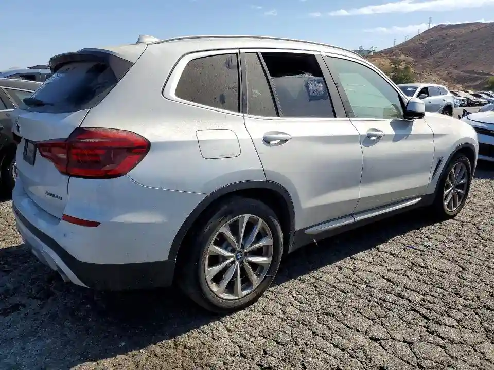 5UXTR7C50KLF23850 2019 BMW X3-2