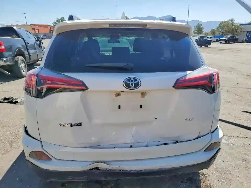 JTMZFREV8JJ183125 2018 TOYOTA RAV4-5