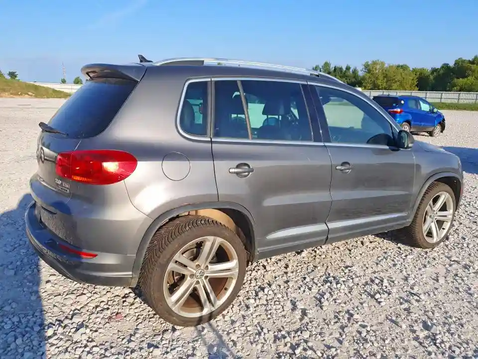 WVGJV7AX3GW607961 2016 VOLKSWAGEN TIGUAN-2