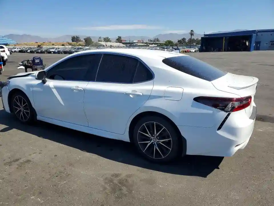 4T1G11AK8MU449289 2021 TOYOTA CAMRY-1
