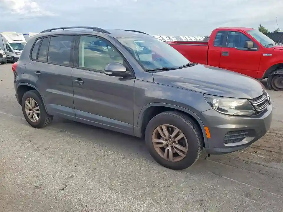 WVGAV7AX7GW559266 2016 VOLKSWAGEN TIGUAN-3