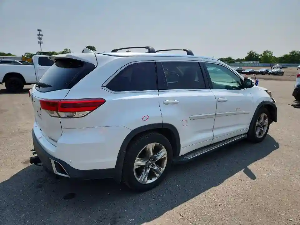 5TDDZRFH5JS844364 2018 TOYOTA HIGHLANDER-2