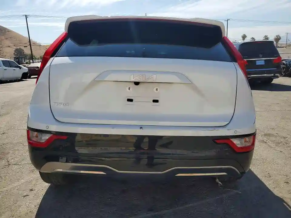 KNDCR3L16R5110463 2024 KIA NIRO-5