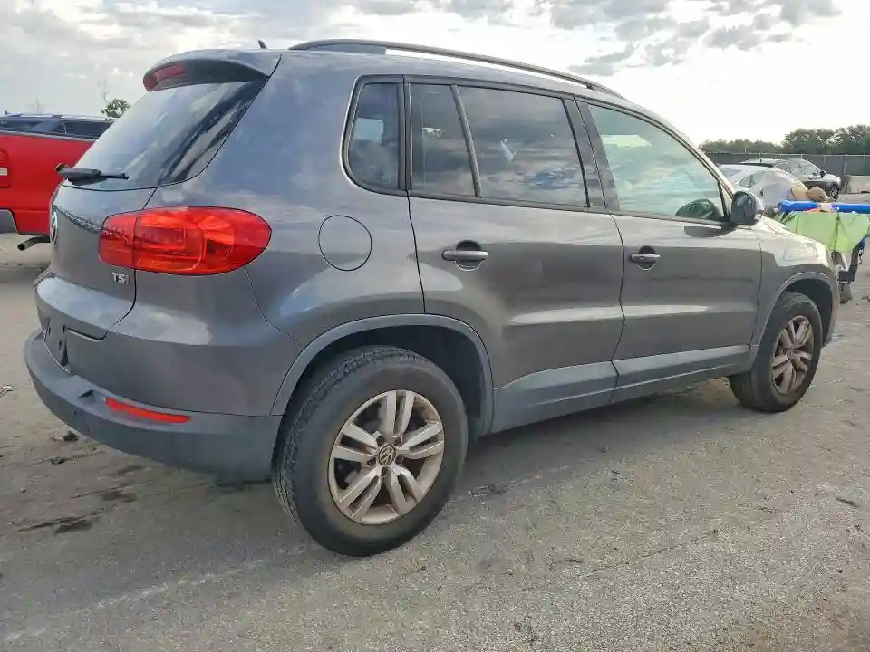 WVGAV7AX7GW559266 2016 VOLKSWAGEN TIGUAN-2