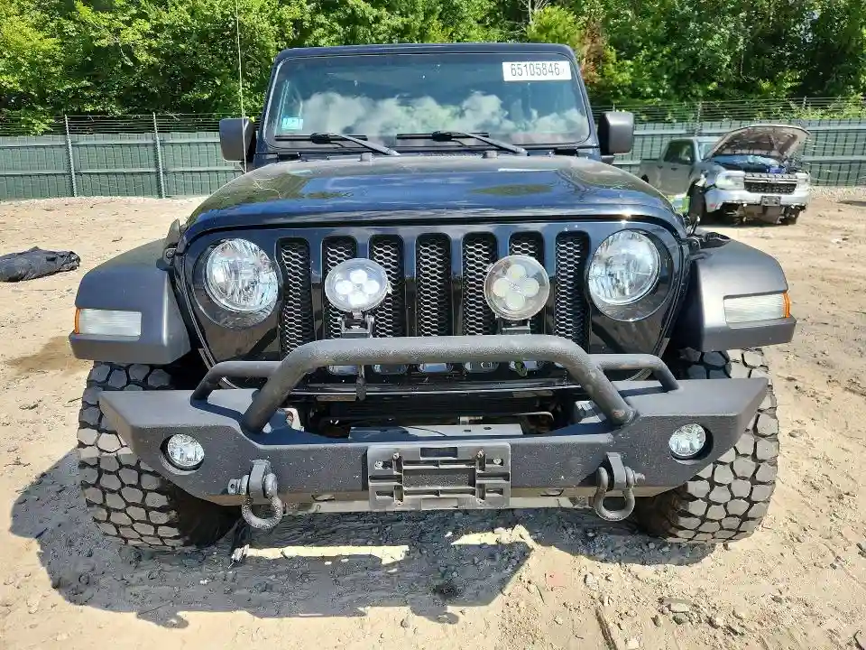 1C4HJXDG3JW152997 2018 JEEP WRANGLER-4