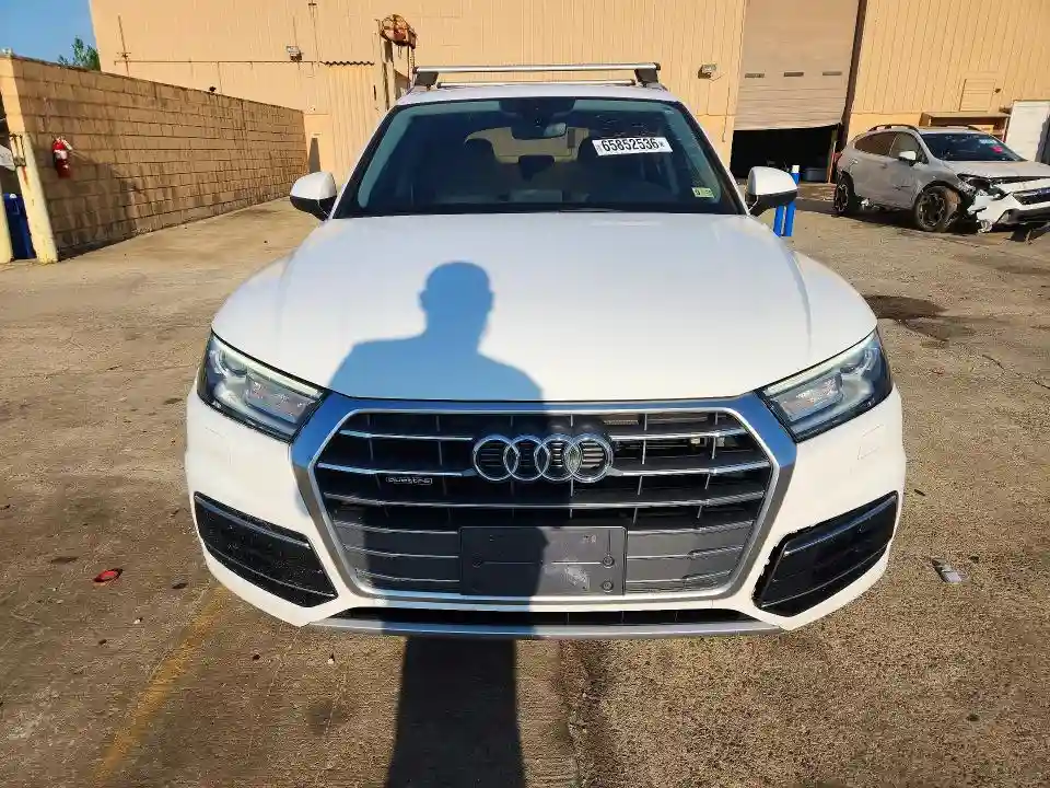 WA1ANAFY9J2010115 2018 AUDI Q5-4