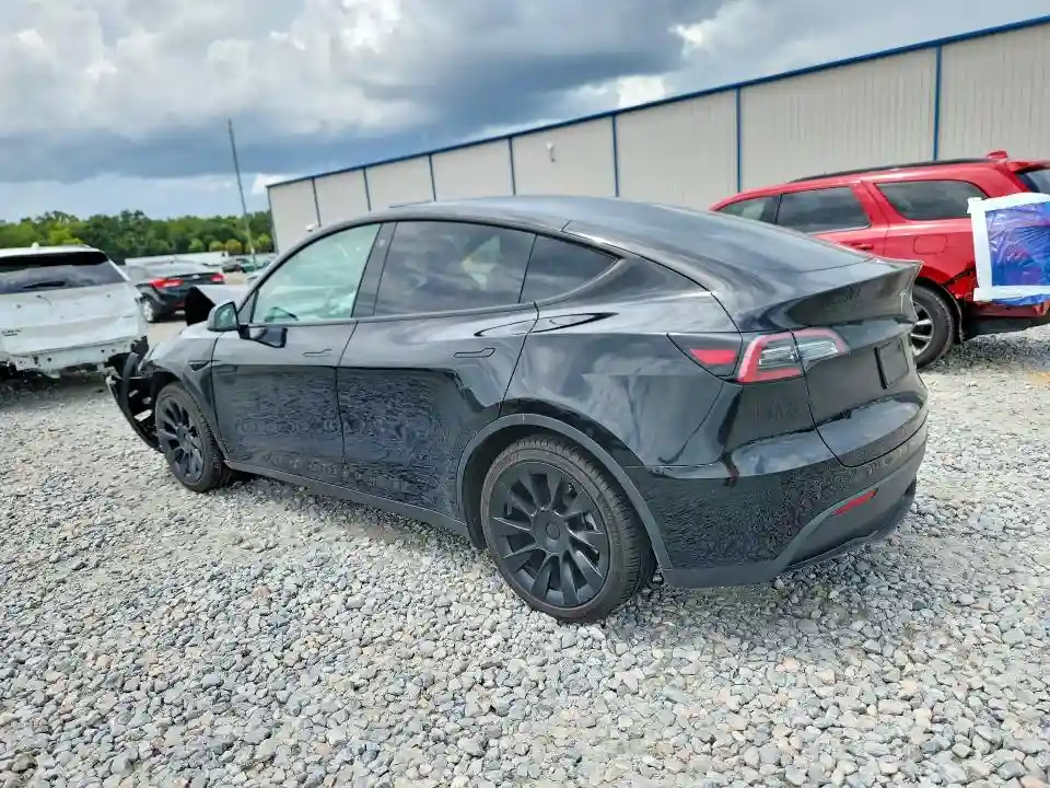 7SAYGAEE9PF767014 2023 TESLA MODEL Y-1