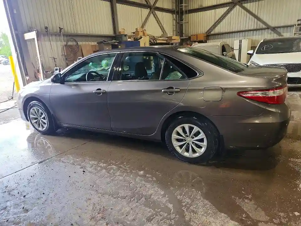 4T1BF1FKXGU196758 2016 TOYOTA CAMRY-1