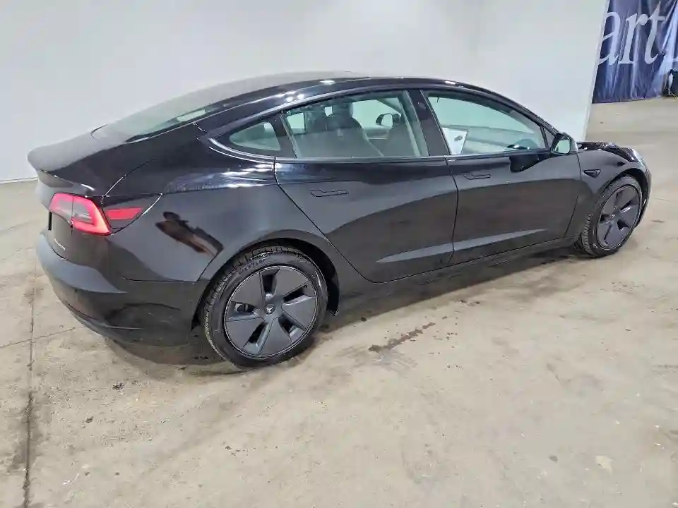 5YJ3E1EB4NF288788 2022 TESLA MODEL 3-2