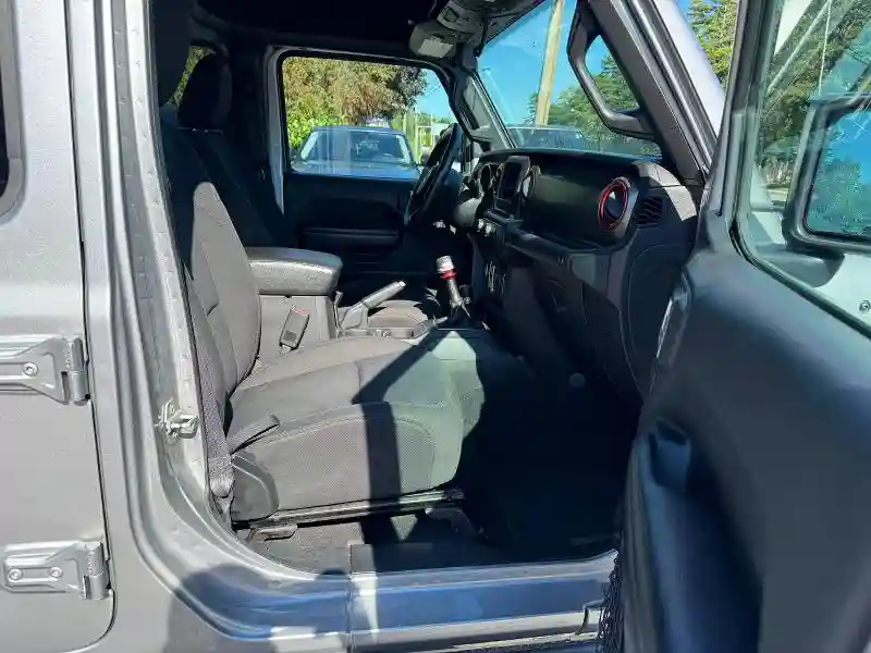 1C4HJXDG4JW171848 2018 JEEP WRANGLER-4