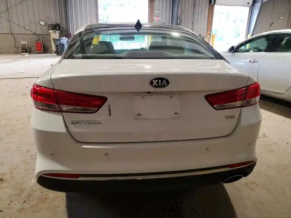 5XXGU4L30JG248247 2018 KIA OPTIMA-5