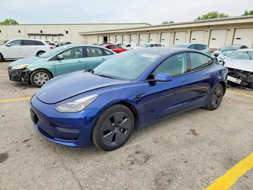 5YJ3E1EA5NF370374 2022 TESLA MODEL 3-0