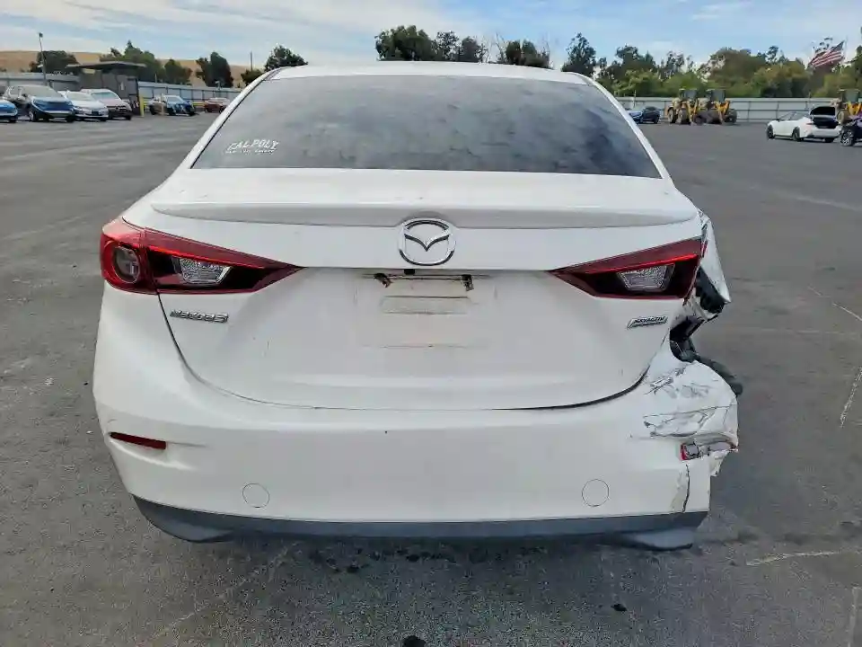 3MZBM1V77FM232087 2015 MAZDA 3-5