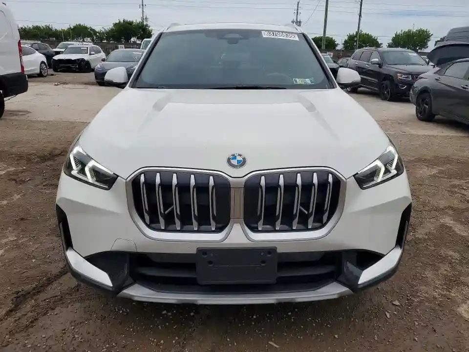 WBX73EF00T5469285 2026 BMW X1-4