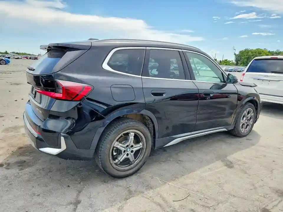 WBX73EF06S5261104 2025 BMW X1-2