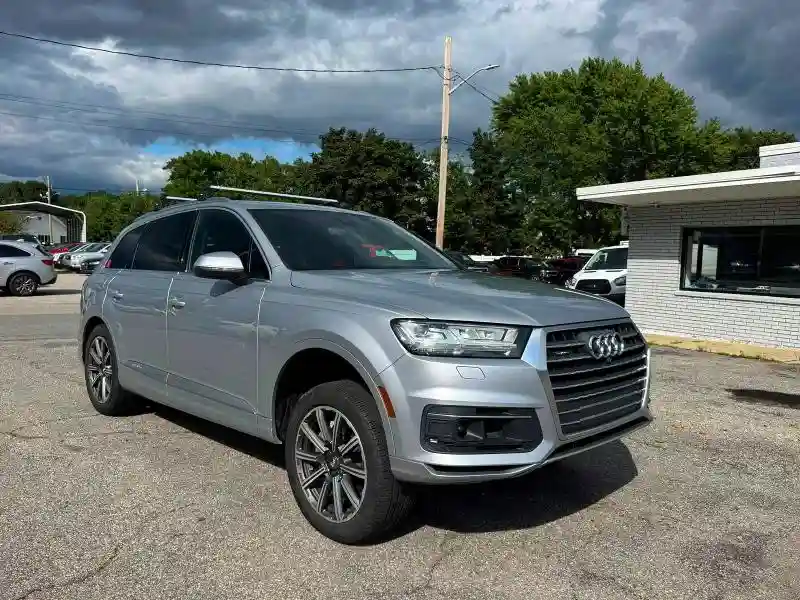 WA1VAAF71JD019111 2018 AUDI Q7-0
