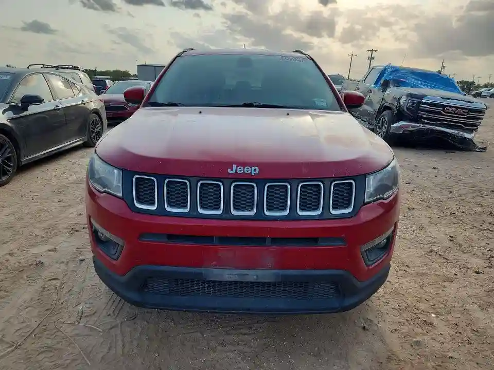 3C4NJCBB8HT607457 2017 JEEP COMPASS-4