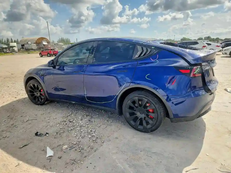 5YJYGDEF1LF000470 2020 TESLA MODEL Y-1
