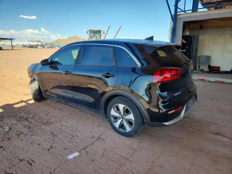KNDCB3LCXH5099519 2017 KIA NIRO-1