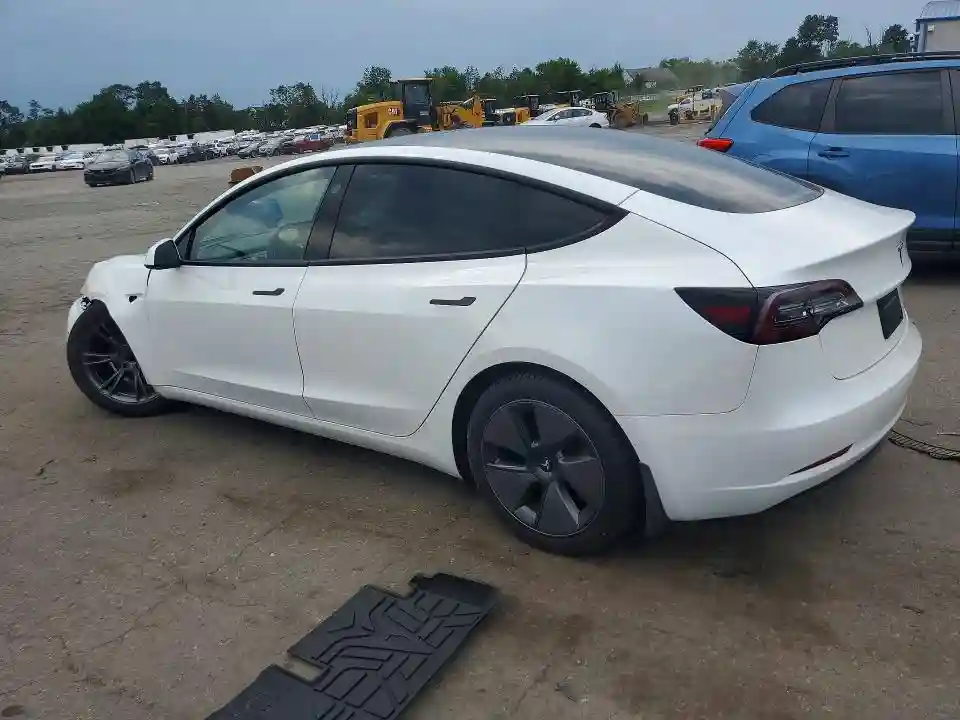 5YJ3E1EA4MF923451 2021 TESLA MODEL 3-1
