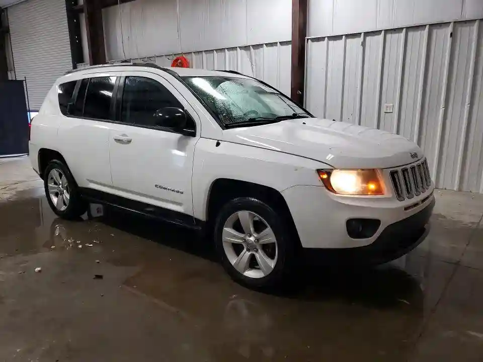 1C4NJCBA4GD611193 2016 JEEP COMPASS-3