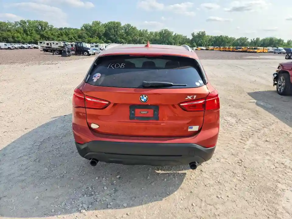 WBXHU7C3XJ5H45516 2018 BMW X1-5