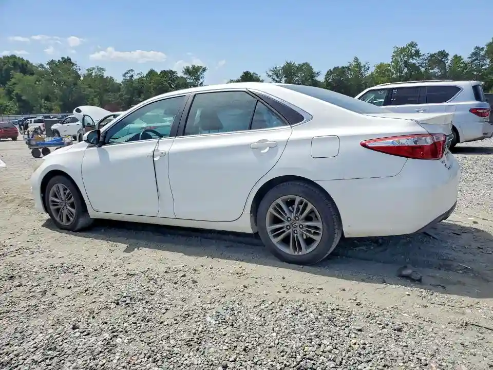4T1BF1FK4GU556039 2016 TOYOTA CAMRY-1