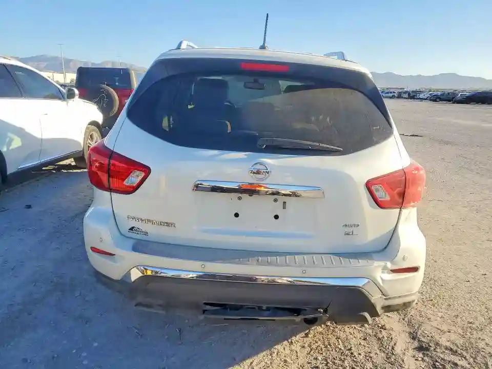 5N1DR2MM1JC642741 2018 NISSAN PATHFINDER-5