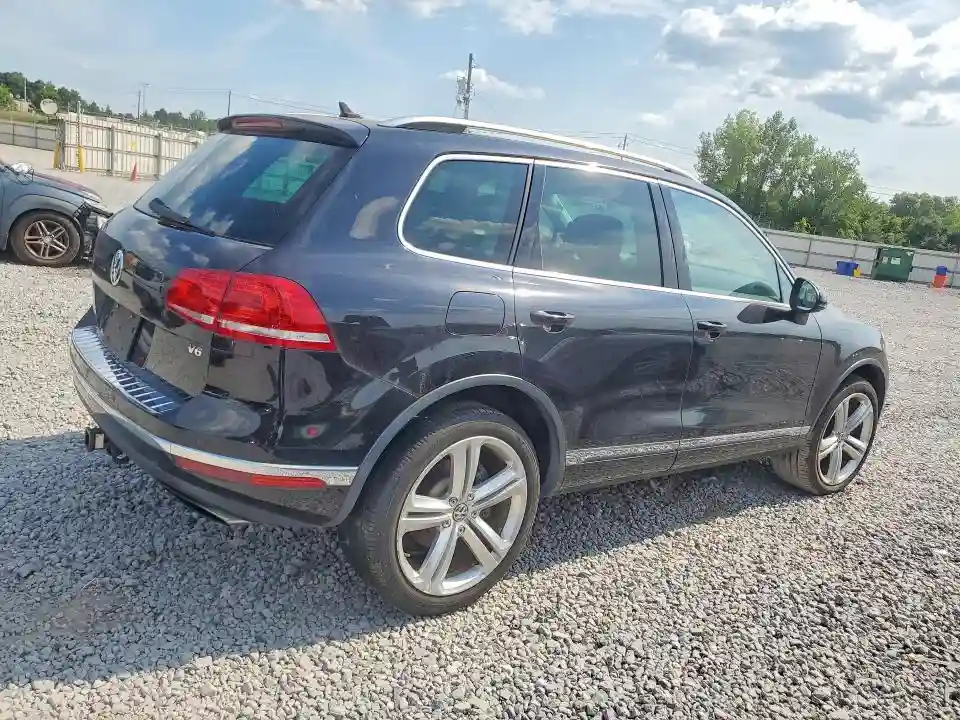 WVGGF7BPXHD003391 2017 VOLKSWAGEN TOUAREG-2