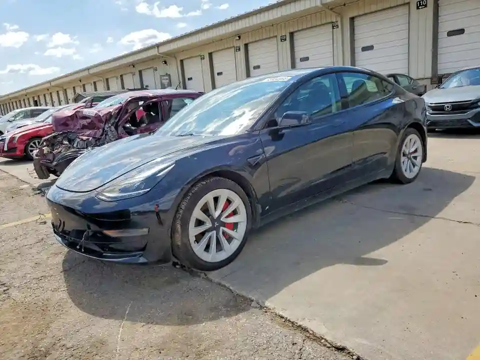 5YJ3E1EB2PF673544 2023 TESLA MODEL 3-0