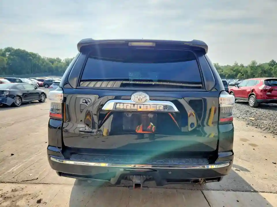JTEBU5JR2J5577779 2018 TOYOTA 4RUNNER-5