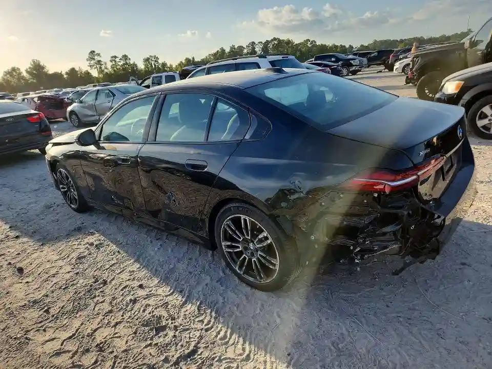 WBA53FJ05TCW46035 2026 BMW 5 SERIES-1