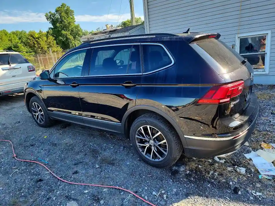 3VV2B7AX6LM010591 2020 VOLKSWAGEN TIGUAN-1