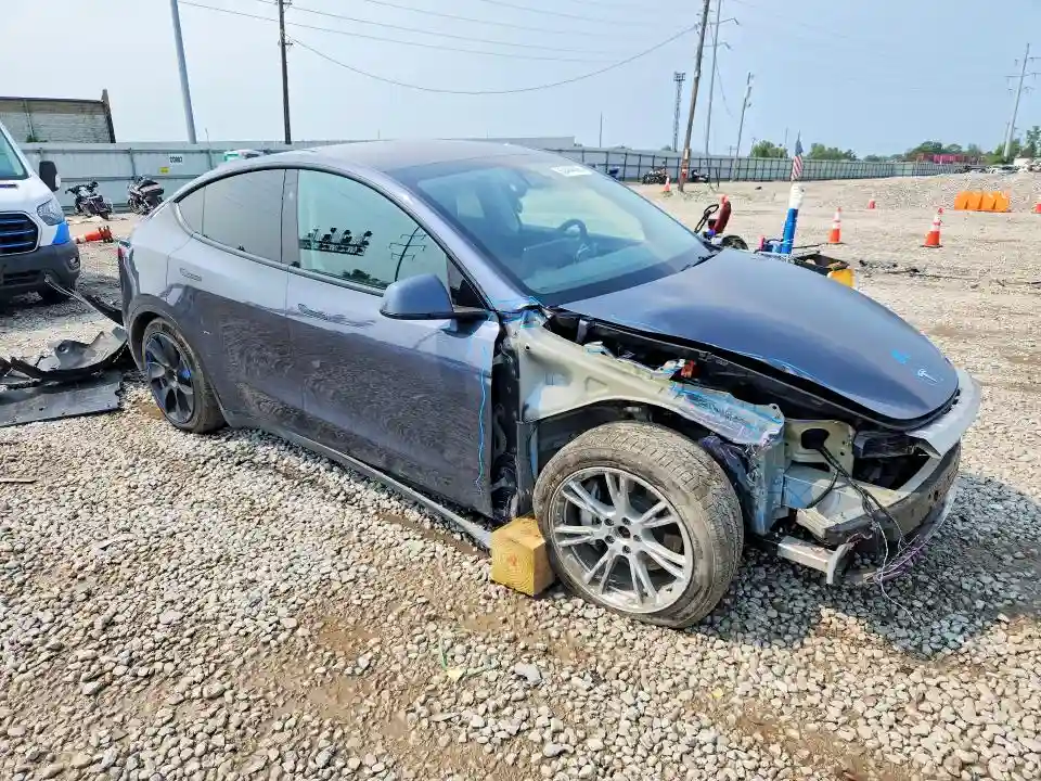 7SAYGAEE6PF942254 2023 TESLA MODEL Y-3