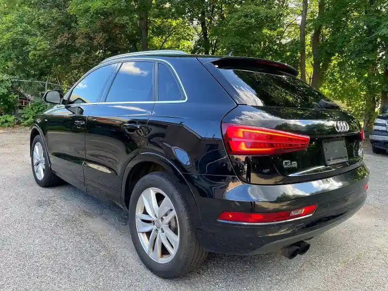 WA1JCCFS0JR010508 2018 AUDI Q3-2