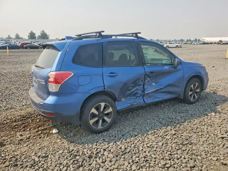 JF2SJAEC4HH458640 2017 SUBARU FORESTER-2