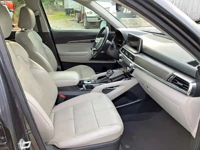 5XYP3DHC7LG058410 2020 KIA TELLURIDE-4