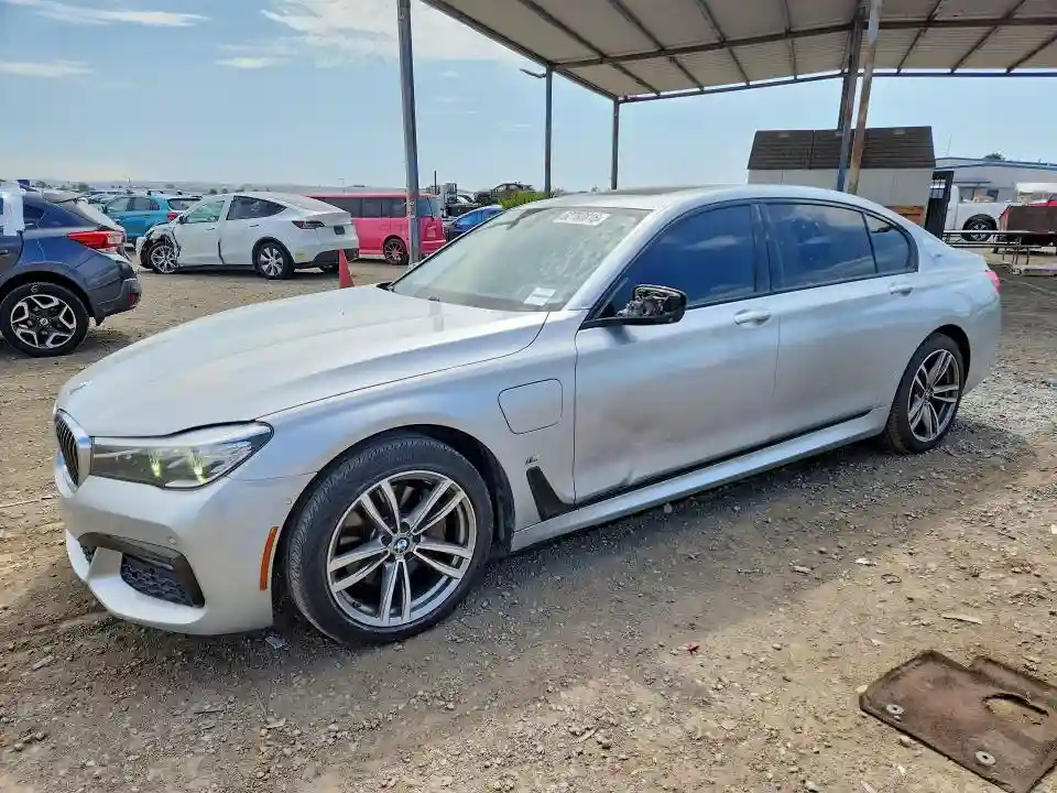 WBA7J2C38HG497859 2017 BMW 7 SERIES-0