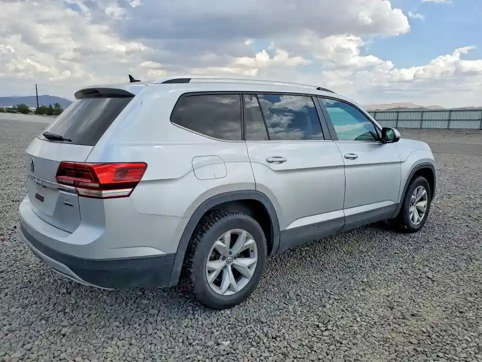 1V2KR2CA1JC577813 2018 VOLKSWAGEN ATLAS-2