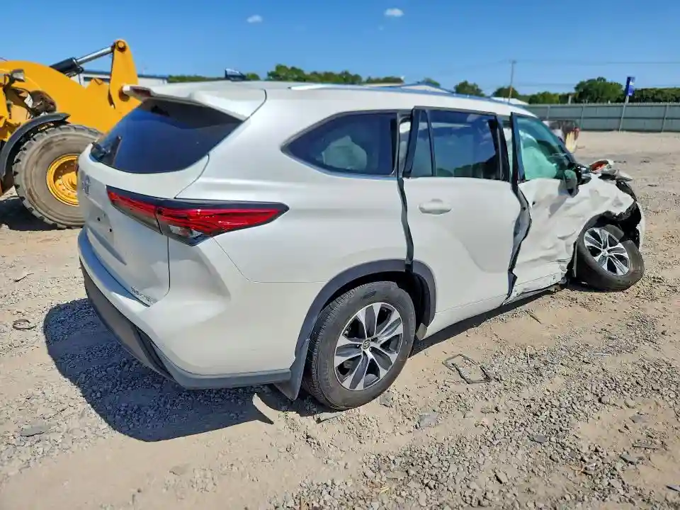 5TDGZRBH7MS548804 2021 TOYOTA HIGHLANDER-2