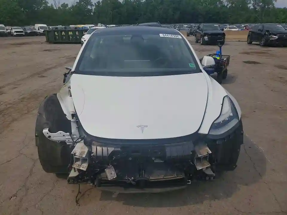 5YJ3E1EA2LF785195 2020 TESLA MODEL 3-4