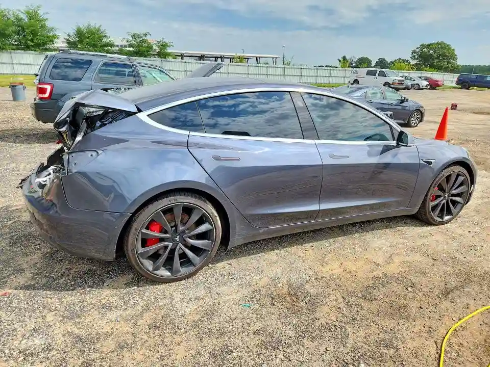 5YJ3E1EC5LF646860 2020 TESLA MODEL 3-2