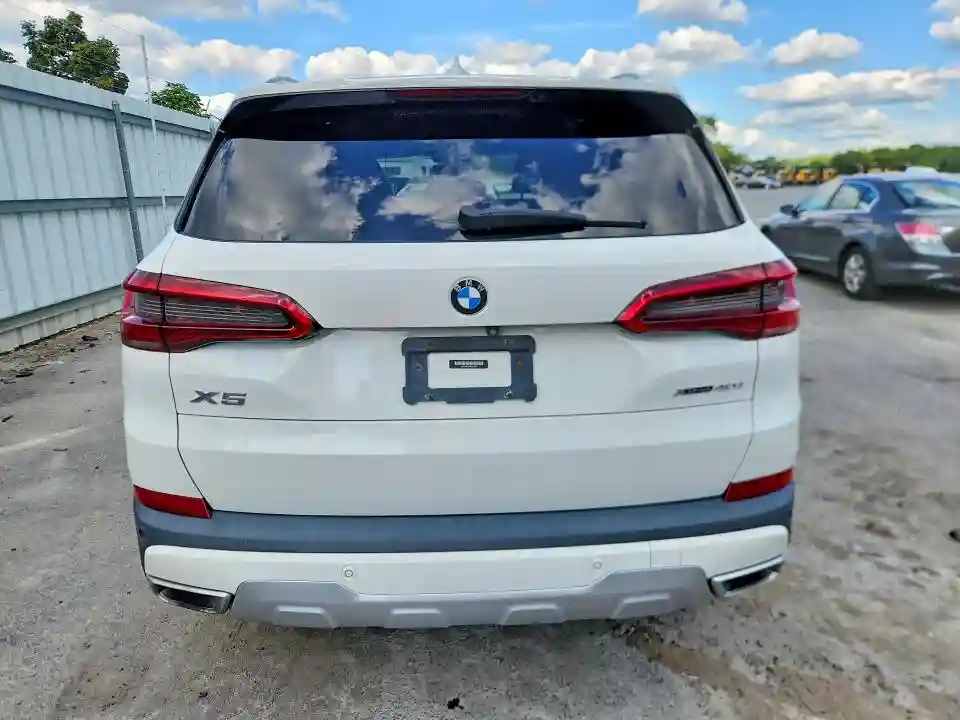 5UXCR6C5XKLB12207 2019 BMW X5-5