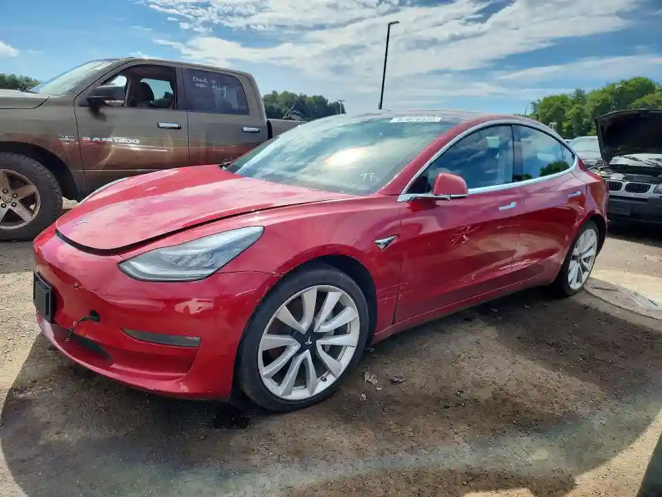 5YJ3E1EB5JF146136 2018 TESLA MODEL 3-0