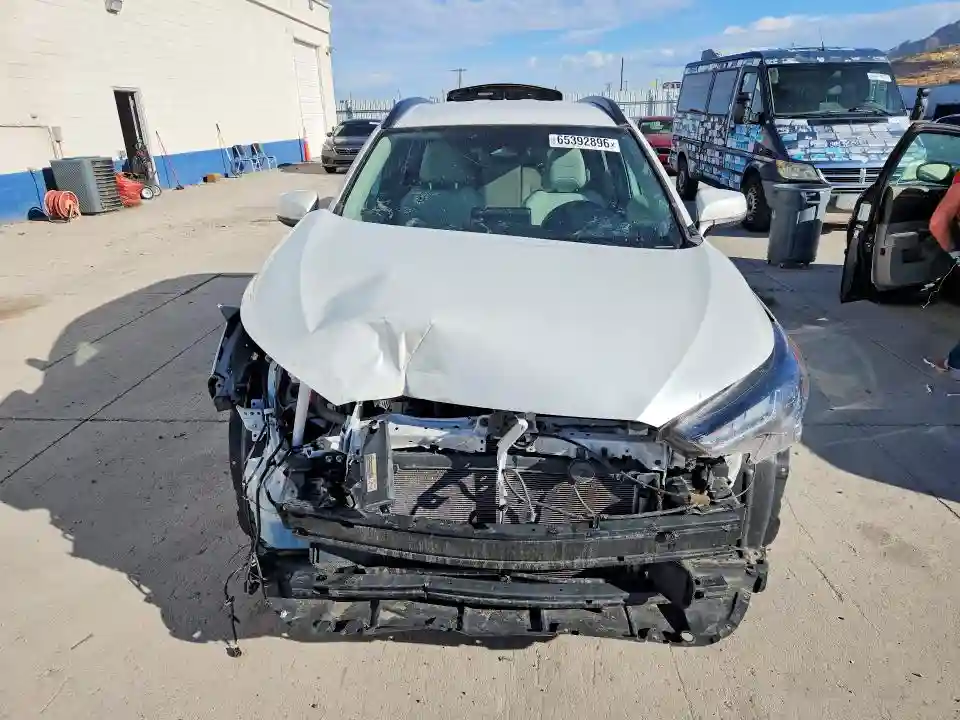 7MUCAABG9RV111592 2024 TOYOTA COROLLA CR-4