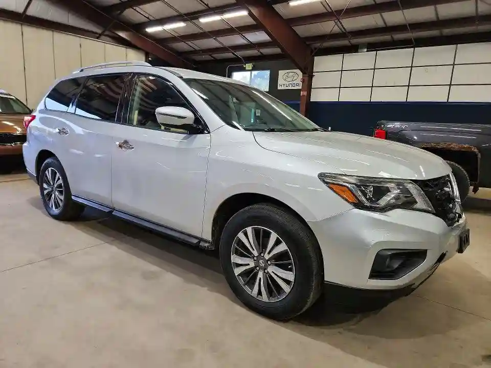 5N1DR2MM1HC670100 2017 NISSAN PATHFINDER-3