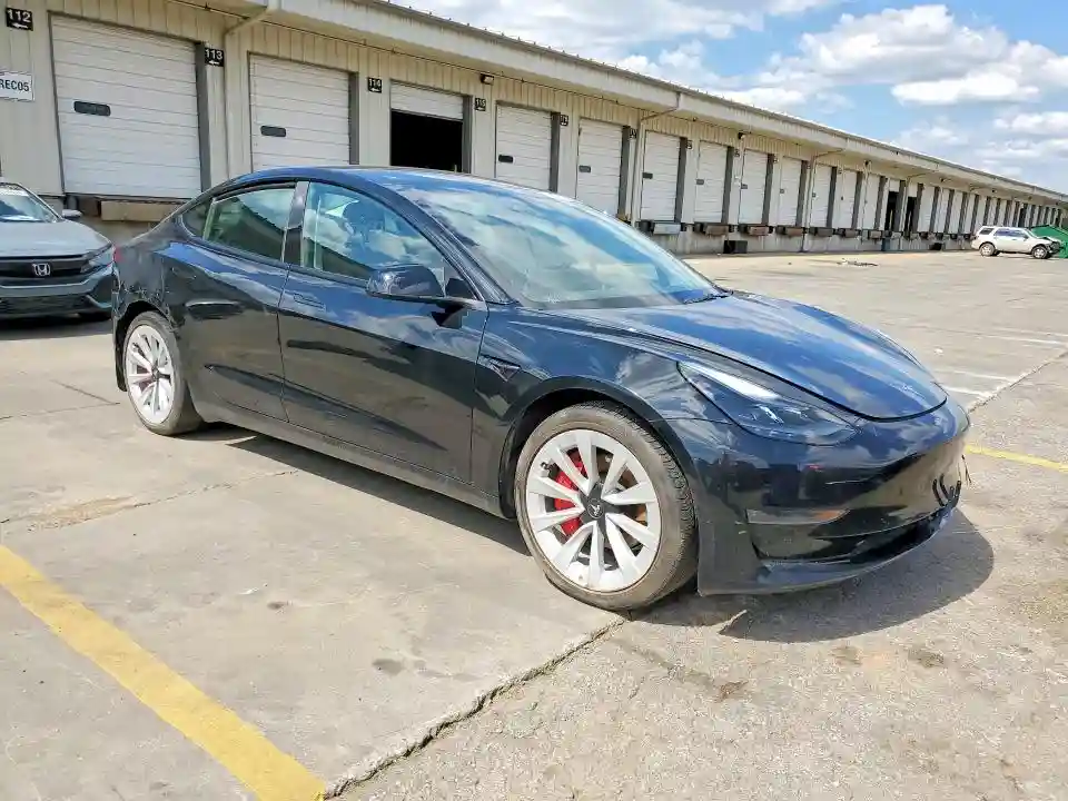 5YJ3E1EB2PF673544 2023 TESLA MODEL 3-3