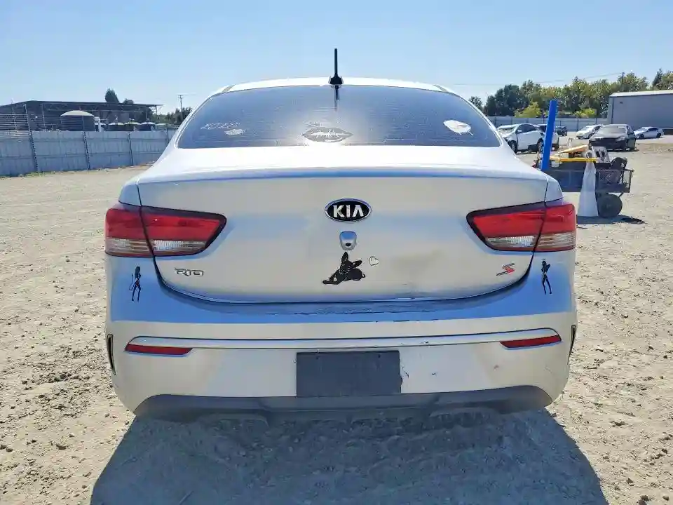 3KPA24AD8ME382587 2021 KIA RIO-5