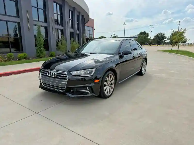WAUKMAF45JA224967 2018 AUDI A4-1
