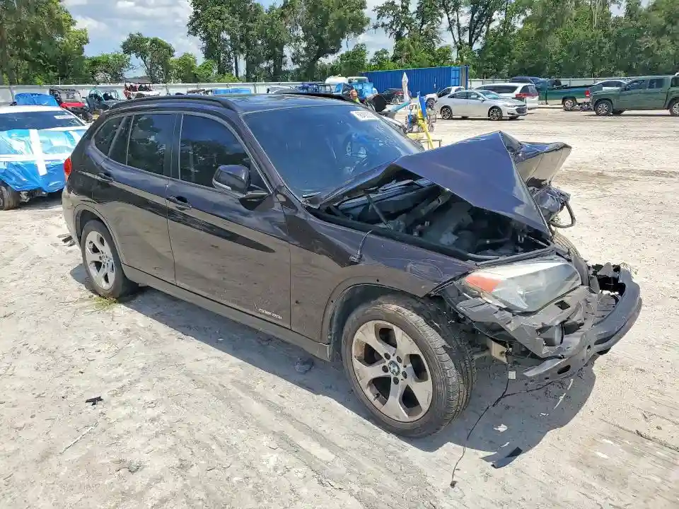 WBAVM1C56FV314865 2015 BMW X1-3
